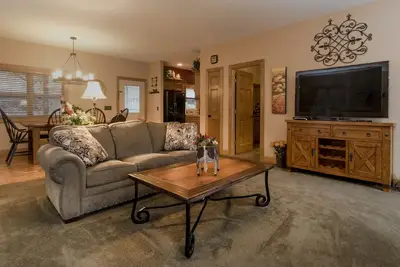 Image de Condo de montagne de luxe dans Gated Resort (99 $ / en semaine jusqu'au 30 juin)