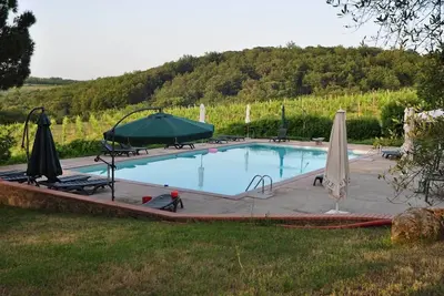 Image de Appartement dans un complexe de vacances idyllique au milieu de la cave T6