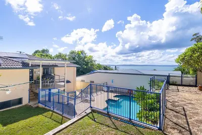 Image de 'Kallaroo', 3 Kallaroo Street- grande maison avec vue, piscine, Wifi et climatisation