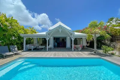 Image de Villa Corail, piscine, jardin, accès sécurisé et proche plage et centre