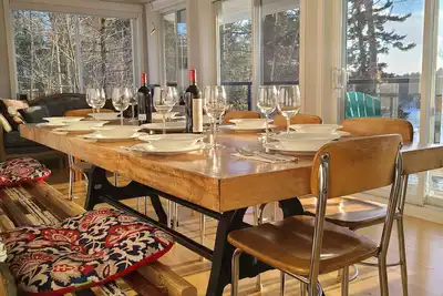 Image de La Petite Retraite du Lac: Spacieux–Gym-2, 5 Sdb