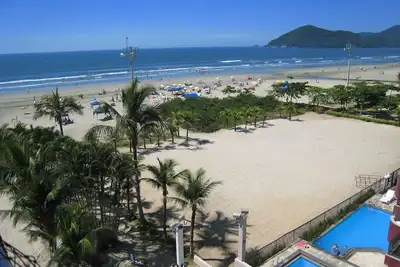 Image de Appartement avec garage, vue sur la mer et accès direct à la piscine et à la mer
