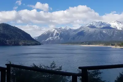 Image de Retraite de luxe sur le lac Cushman