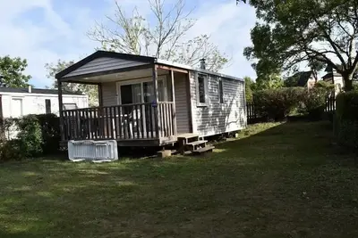 Image de Mobil-home Confort 24m² 2 chambres + terrasse couverte 7m² + bord de Loire + Tv 4 personnes