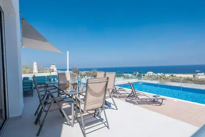 Image de Luxury 4 Bedroom Villa with Private Pool, Protaras Villa 1222