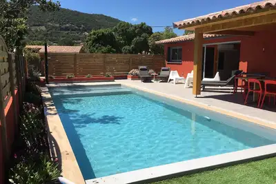 Image de Villa neuve, 4/6 personnes, piscine privée chauffée à 300m de la plage, Pmr