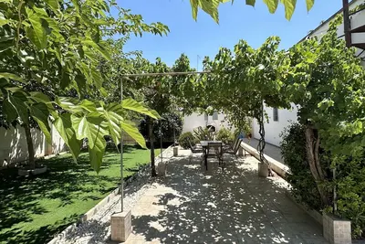 Image de Villa avec beau jardin, 2 chambres, centre de Torre Lapillo