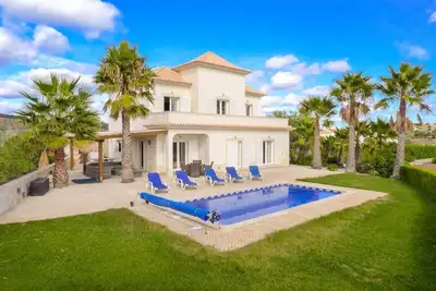 Image de Villa Flora Martins, 4 chambres, piscine et vue fantastique