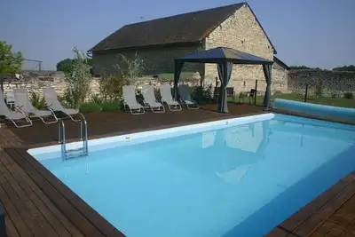 Image de Charmant chalet de deux chambres avec piscine de 10m x 5m près de Richelieu