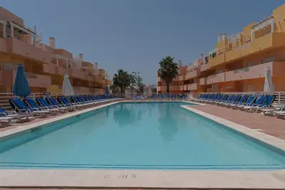Image de Appartement Blige Blue, piscine, climatisation, balcon