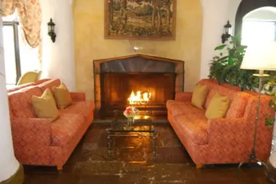 Image de Historic Montauk Manor, 2 Br, Duplex, Sunset Views