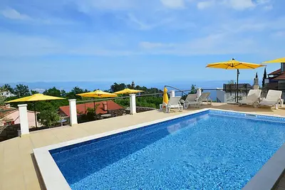 Image de Au-dessus d'Opatija A1. . . superbe appartement avec piscine et vue panoramique