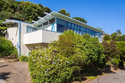 Image de Sausalito Butterfly House: Vues sur la baie / Calme / À pied de la ville et du ferry