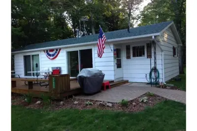 Image de Découvrez Burt Lake dans un environnement familial