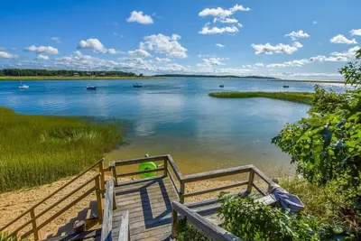 Image de N ° 329: Bord de l'eau avec vue imprenable sur Blackfish Creek & cottage privé!