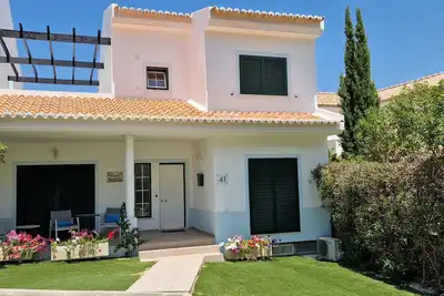 Image de Villa de 3 chambres à louer à Varandas do Lago (Quinta do Lago)