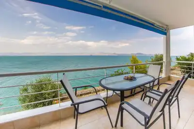 Appartement de vacances en bord de mer avec vue imprenable sur la mer