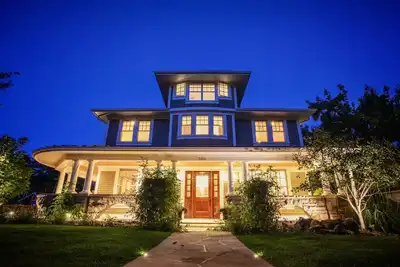 Image de Cuisine extérieure, four à pizza, cinéma maison, promenade vers Pearl St, Mt. Sanitas