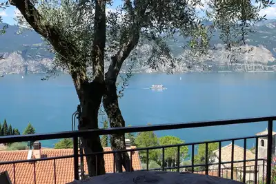 Image de magnifique vue sur le lac, wifi, piscine, garage