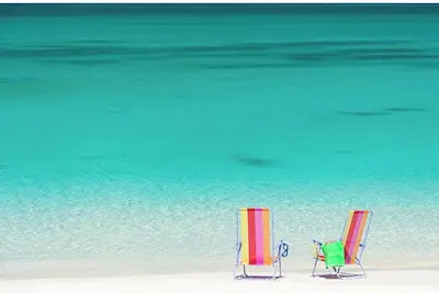 Image de Secondes à Grace Bay Beach! 5br, piscine privée! Jolis jardins! !