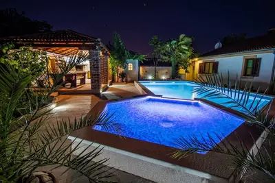 Image de Casa Sole avec piscine chauffée - endroit parfait pour vos vacances