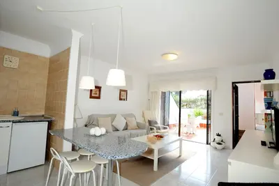 Vue Atlantique. Appartement. 3 piscines. Wifi. Accès direct à la mer à 100 mètres.