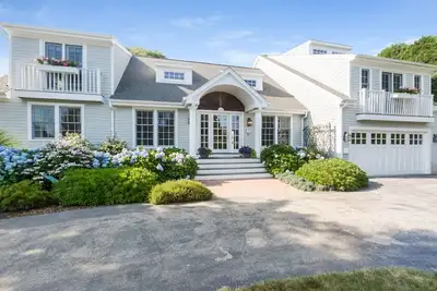 Maison Spectaculaire De 5 Br / 3ba - À Pied De La Plage - Regardez La Colline!