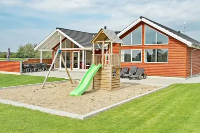Image de Retraite de luxe avec piscine a Nordborg -- By Traum Ferienwohnungen