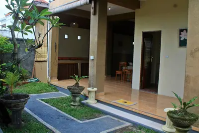 Image de Puri Raka Raka autour de la vue verdure