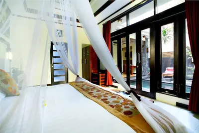 Image de Flottant B'fast à la piscine privée et (obtenez gratuitement 30 mnt massage pour séjour minimum 3 nuits