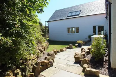 Image de Grand refuge familial en bord de mer sur le sentier côtier entre Elie et St Monans Fife