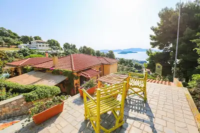 Image de Nouvel appartement de luxe absolu avec vue sur la mer \"SunShine\" Ă Villa Stratos Skiathos