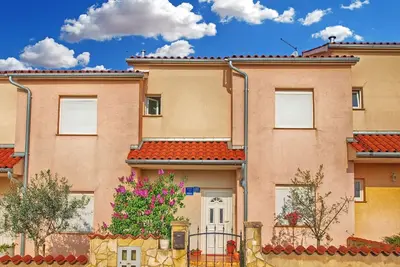 Image de Appartement de vacances Fažana pour 1 - 7 personnes avec 4 chambres à coucher - Appartement de vacan