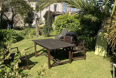 Image de Maison typique au calme à moins de 200 m des plages, vue mer de l'étage.