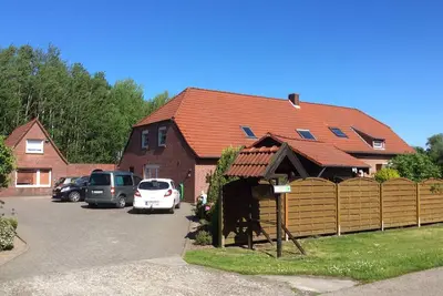 Image de Appartement, court de tennis sur place, chiens bienvenus, idéal pour. enfants