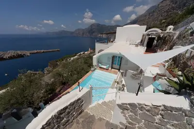 Image de Villa de luxe avec vue imprenable sur la côte amalfitaine et piscine privée
