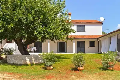 Image de Maison de vacances pour 8 personnes env. 200 qmà Medulin, Istrie (Côte sud de l'Istrie)