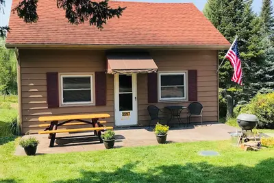 Image de Belle maison toute l'année sur la Rive-Sud de Hubbard Lake