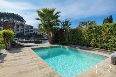 Image de Superbe Maison de Pêcheur avec Piscine Privée /Amarrage - Port Grimaud