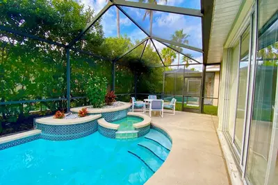 Image de Sunset Lacs 4 Bed \/ 3 Bath piscine privée maison