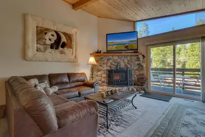 Image de Cozy Lake Tahoe Condo très proche de la station de ski Heavenly (Sl223sb)