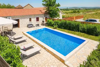 Image de Superbe maison Ă Lisane Tinjske