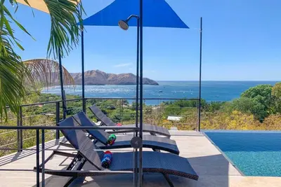 Image de Villa design, vue sur l'océan, entendre les vagues, à pied de la plage