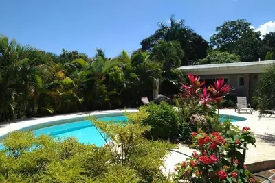 Image de Villa 4bd TRÈS PRIVÉE avec piscine, barbecue extérieur, télévision par câble / Wi-Fi, jardin tropical