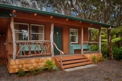 Image de Charmant Cottage de 2 chambres à coucher à distance de marche de Volcano Village