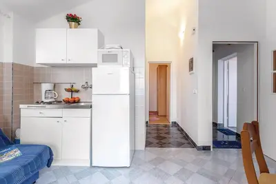 Image de Superbe appartement 1 chambre à Bakarac