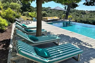 Image de Grande villa luxe avec vue magnifique sur la mer