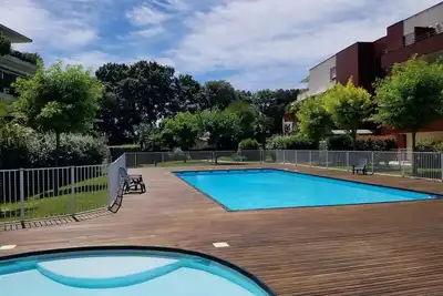 Image de T2 dans joli parc à Montpellier 15 min de la plage