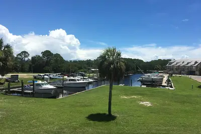 Image de Bay Breeze, paradis de la pêche et de la famille.