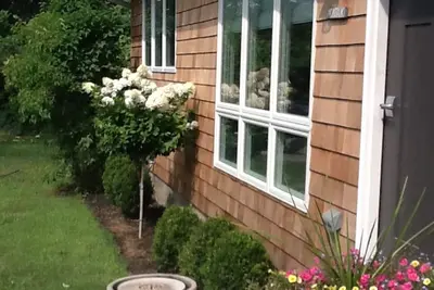 Image de Ditch Plains à pied de la plage de l'océan. Privé bord de mer ave. Week-ends d'automne.